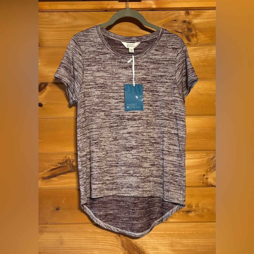 NWT MARKET & SPRUCE SHORT SLEEVE HI LOW T-SHIRT SIZE XS-PETITE IN WINE